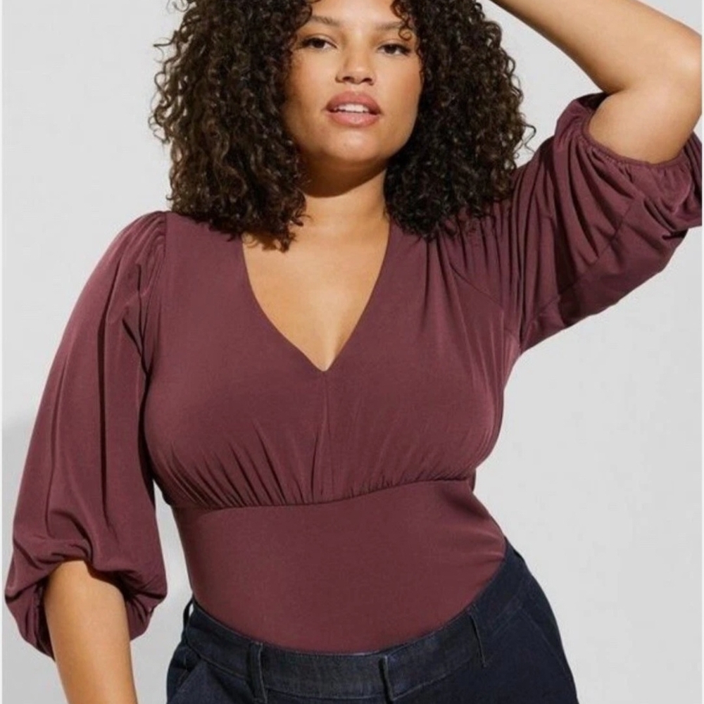 Torrid Studio Knit V-Neck Quarter Sleeve Shirred Top Sassafras